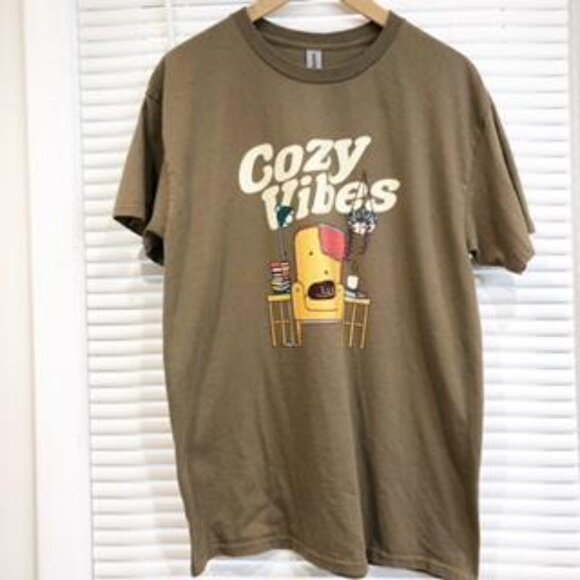 Cozy Vibes Cat in Chair Graphic Unisex T-Shirt Size L. - Picture 2 of 16